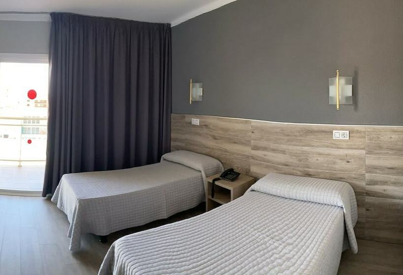 Четырехместный Номер Стандарт, Reymar Playa