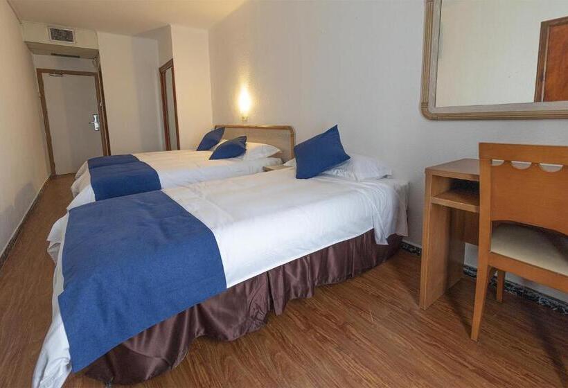 Трежместный Номер Economy, Vila Calella