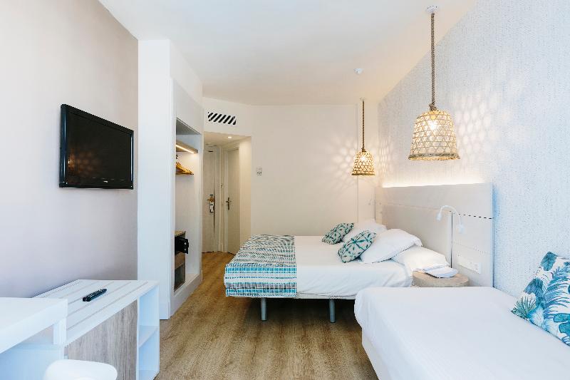 Habitación Estándar Vista Mar, Leonardo Royal Hotel Ibiza Santa Eulalia