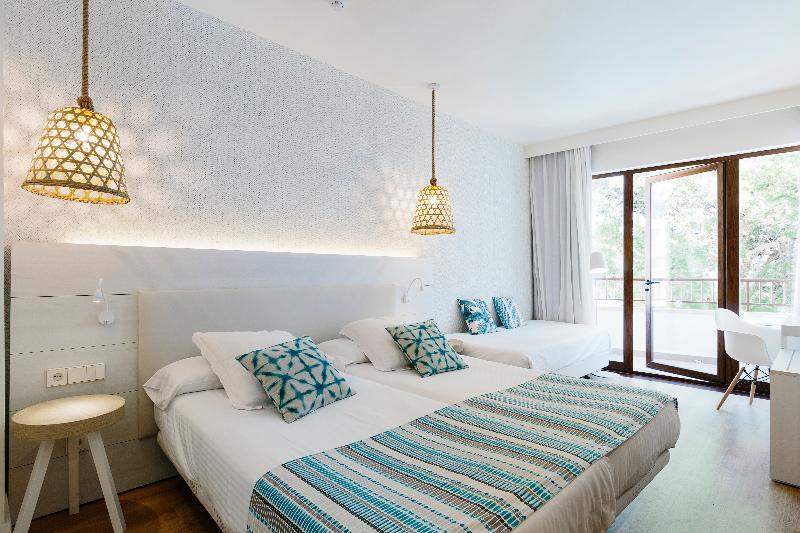 اتاق استاندارد با چشم‌انداز دریا, Leonardo Royal Hotel Ibiza Santa Eulalia
