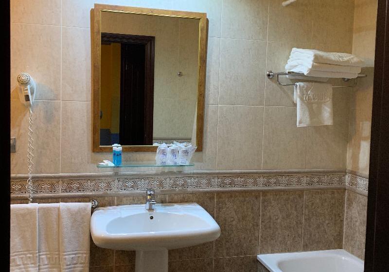 اتاق سوپریور با چشم‌انداز دریا, Leonardo Royal Hotel Ibiza Santa Eulalia