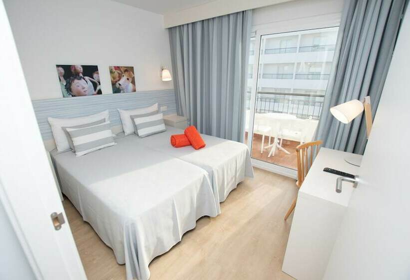 Suite Familiale, Fergus Club Pineda Splash