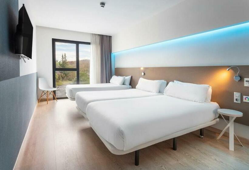スタンダードトリプルルーム, B&b Hotel Donostia Aeropuerto