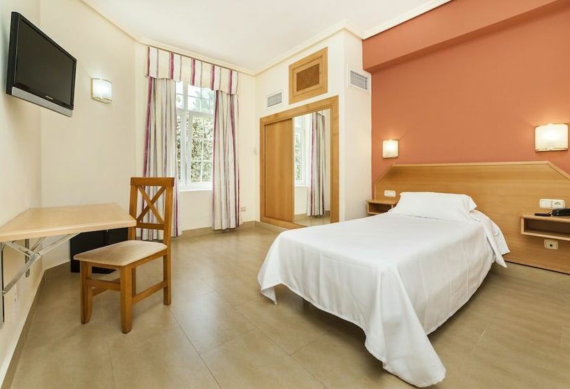 Quarto standard, Globales Reina Cristina