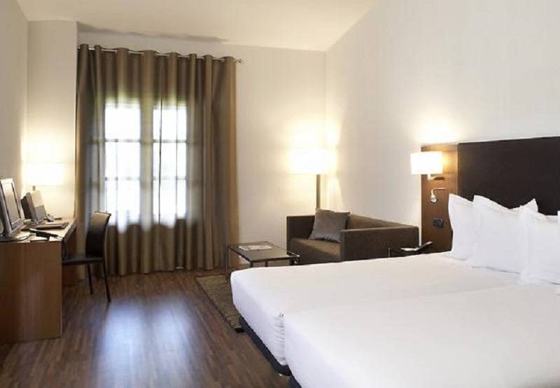 Quarto standard, Globales Reina Cristina