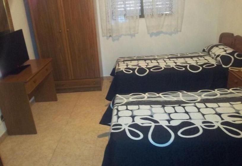 חדר אקונומי, Los Nogales