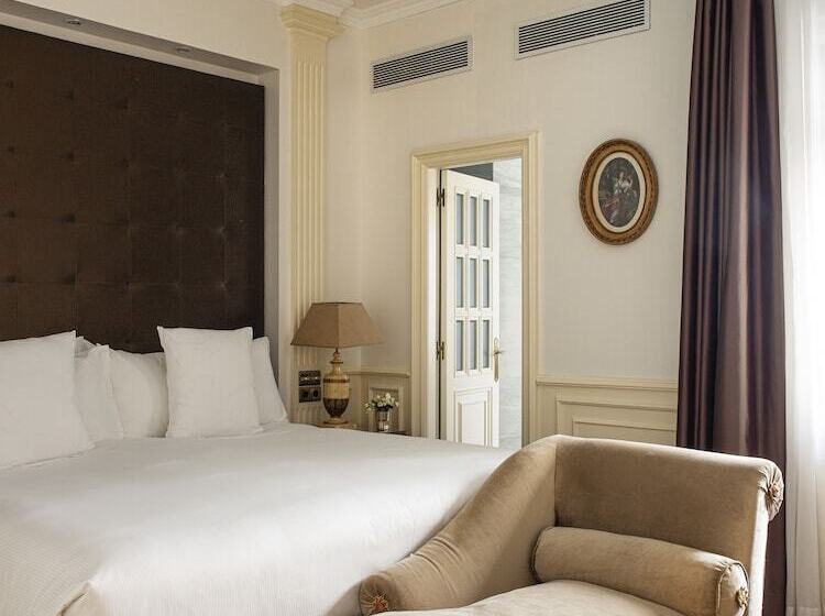 سوییت جونیور, Fenix Gran Meliá   The Leading Hotels Of The World