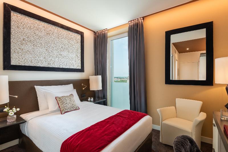 سوئیت 2 خوابه, Fenix Gran Meliá   The Leading Hotels Of The World