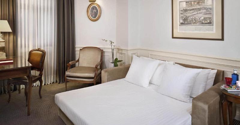 سوییت جونیور لوکس, Fenix Gran Meliá   The Leading Hotels Of The World