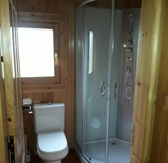 بانگلوی استاندارد 2 خوابه, Sabiñanigo Camp &