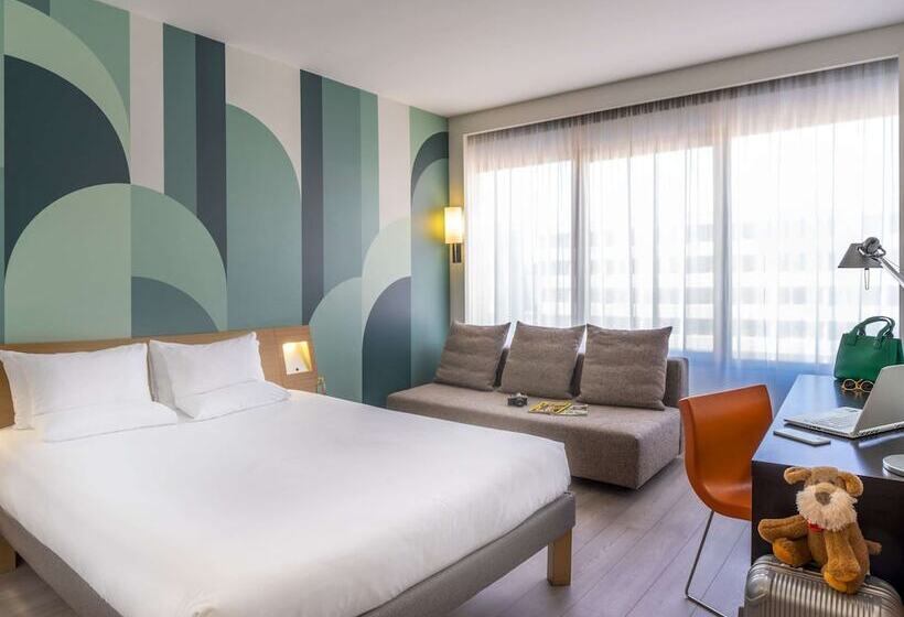 Quarto Superior, Novotel Campo De Las Naciones