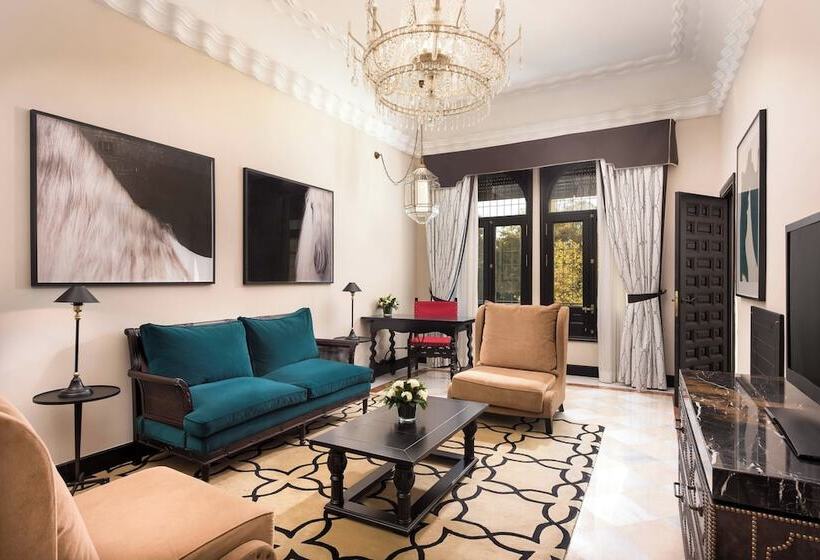 Люкс Повышенной Комфортности, Alfonso Xiii, A Luxury Collection Hotel, Seville