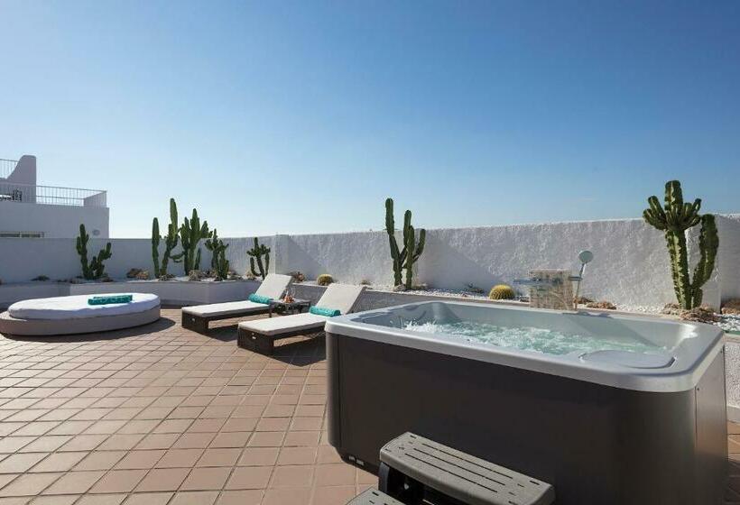 Suíte Júnior Executivo, ME Marbella Luxury Lifestyle Hotel