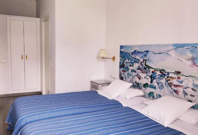 Номер Стандарт с Балконом, Ronda Hotel Polo