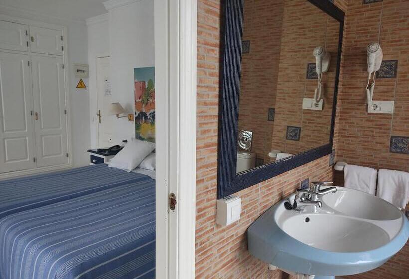 キングサイズベッドのスタンダードルーム, Ronda Hotel Polo