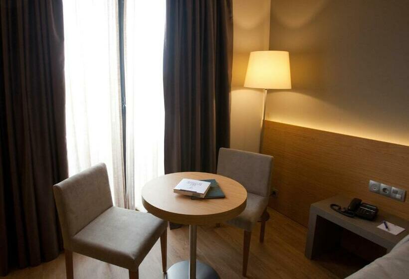 اتاق استاندارد, M.a. Hotel Sevilla Congresos