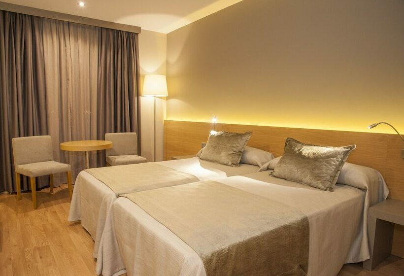اتاق استاندارد, M.a. Hotel Sevilla Congresos