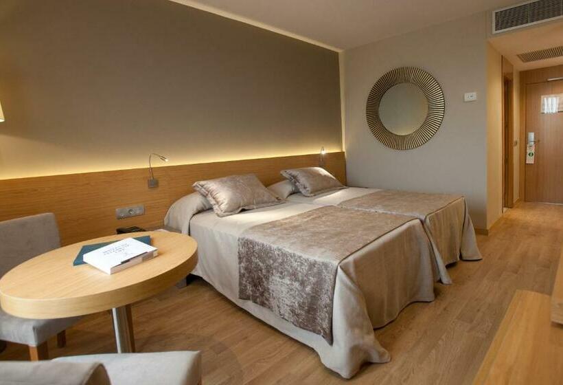 اتاق خانوادگی, M.a. Hotel Sevilla Congresos