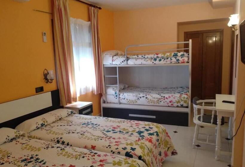 家庭间, Hostal Don Jaime I Y Ii
