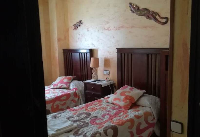Номер Стандарт, Hostal Restaurante La Diligencia