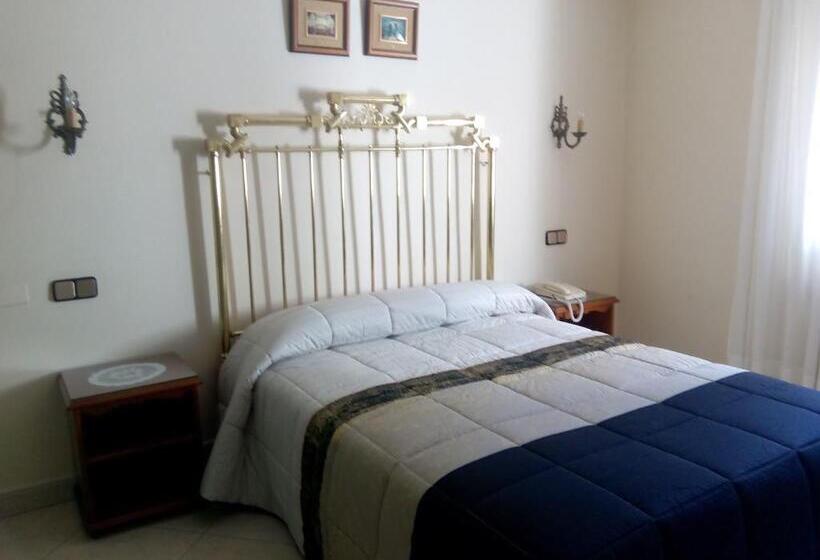 Quarto Estandar Individual, Hostal Siete Picos