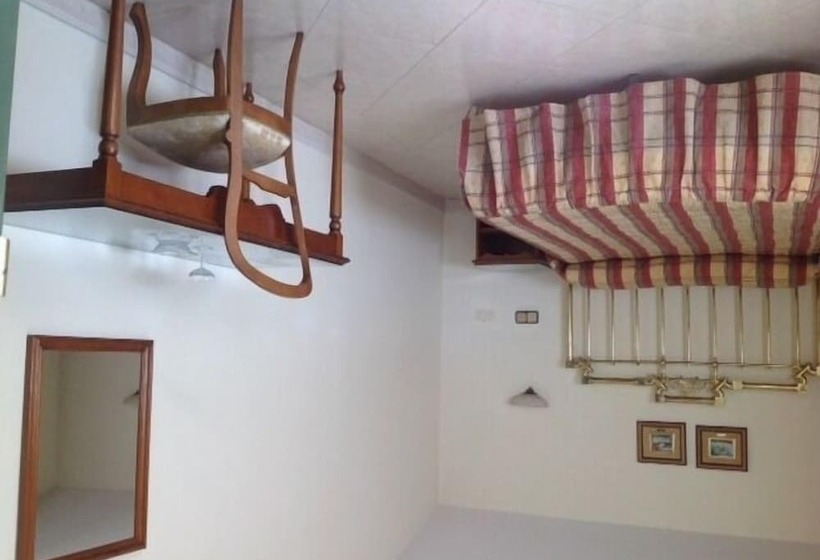 Quarto Estandar, Hostal Siete Picos