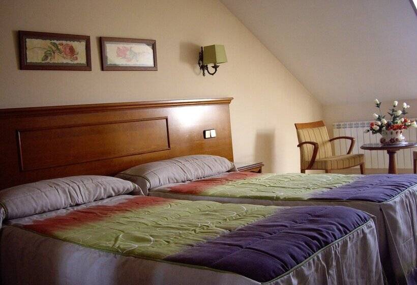 Quarto Estandar, Hostal Siete Picos