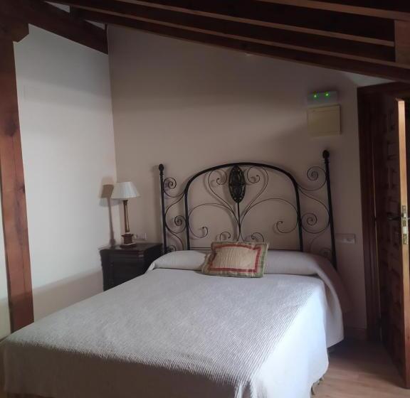 Номер Стандарт Трехместный, La Posada De Numancia