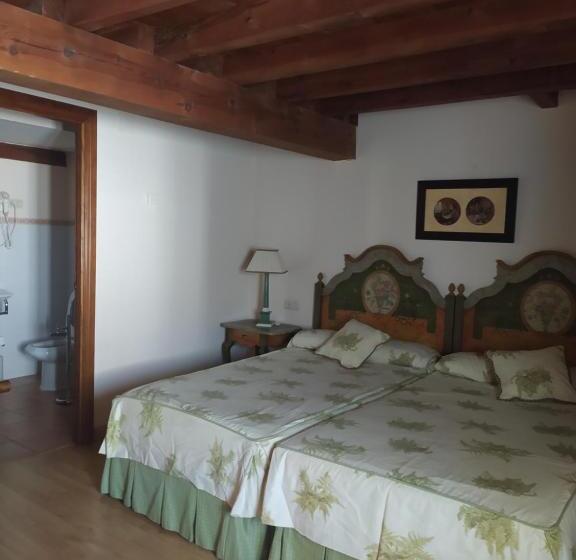 Номер Стандарт, La Posada De Numancia
