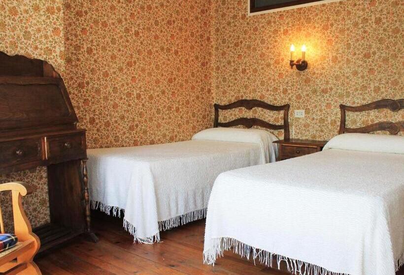 Трехместный Номер Базовый, Hostal Rita Belvedere
