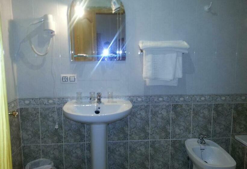 Номер Стандарт, Hostal Vadillo