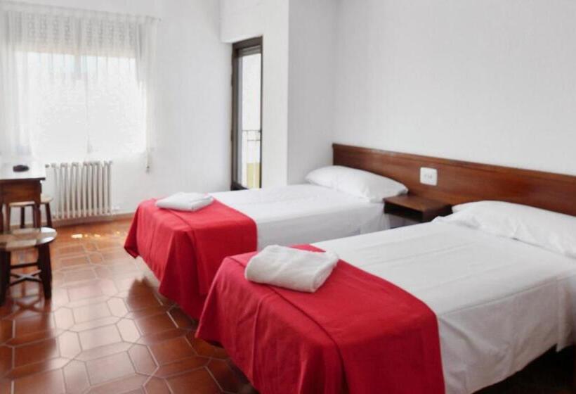 اتاق استاندارد, Hostal La Torre