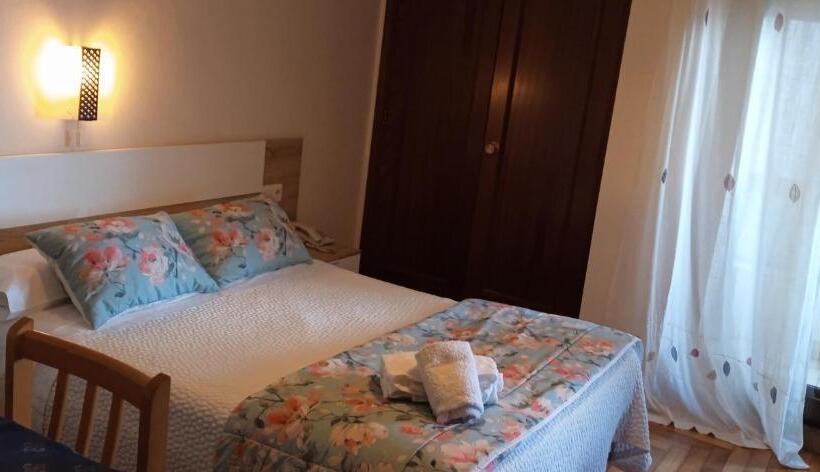 スタンダードルーム, Hostal Solpor