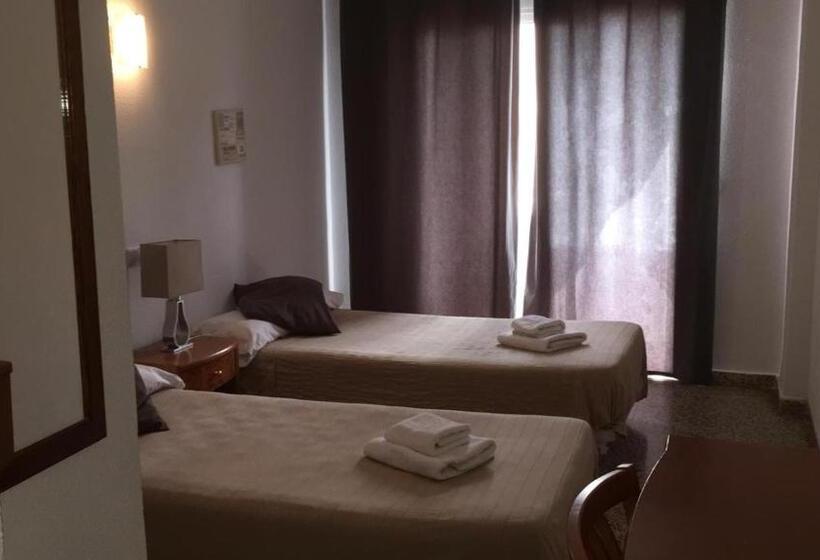 חדר סטנדרט, Hostal Tierramar
