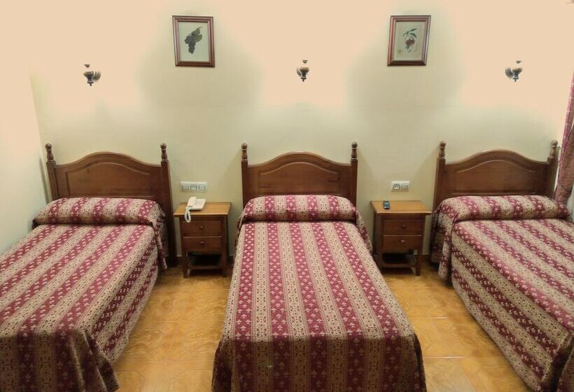 Chambre Triple Standard, Hostal Bellido