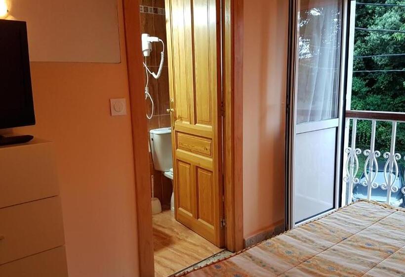 Номер Стандарт, Hostal De La Playa
