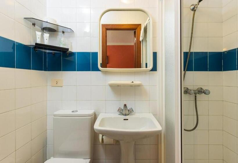 Номер Стандарт, Hostal Chelsea