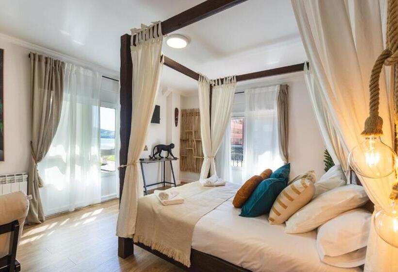 Номер Стандарт с Балконом, Hostal Chelsea