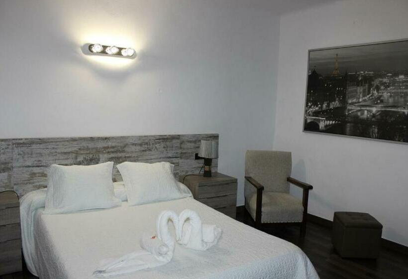 اتاق استاندارد, Boutique Hostal Mistral