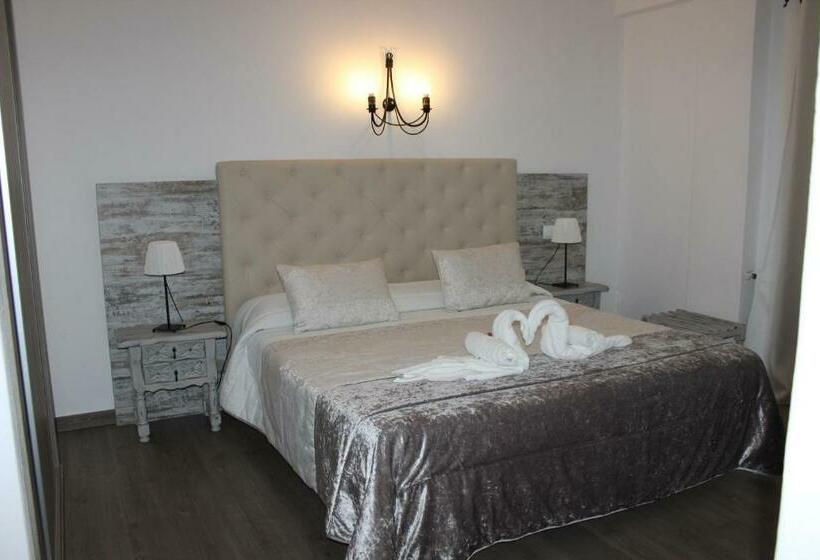 اتاق استاندارد با بالکن, Boutique Hostal Mistral