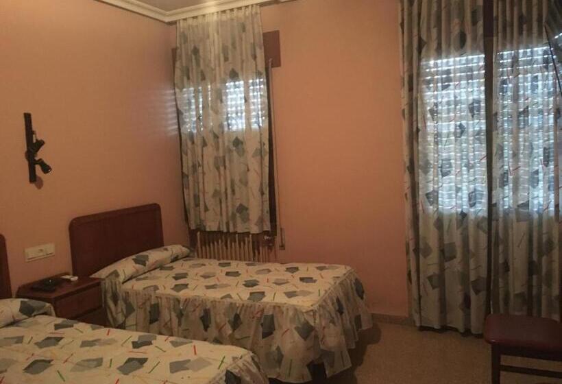 Номер Стандарт Индивидуальный, Hostal Moraleda