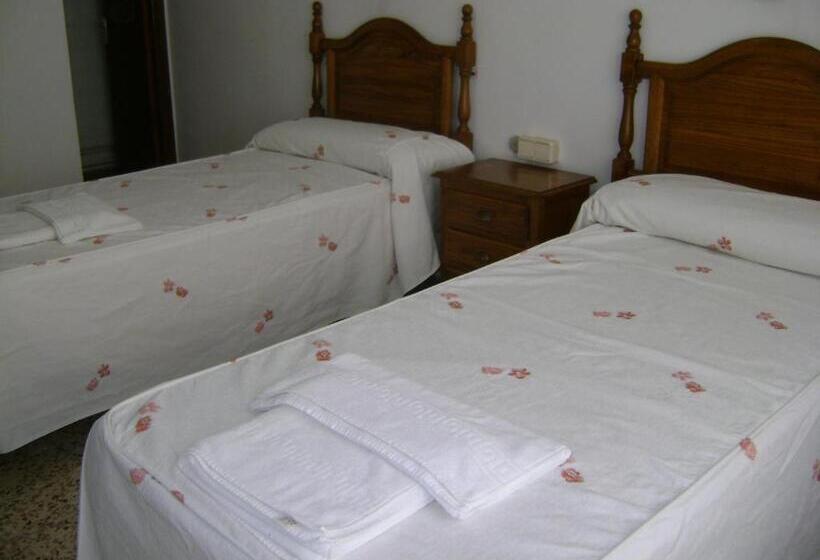 Номер Стандарт, Hostal Residencia Pasaje