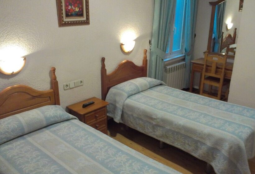 اتاق استاندارد, Hostal Zamora
