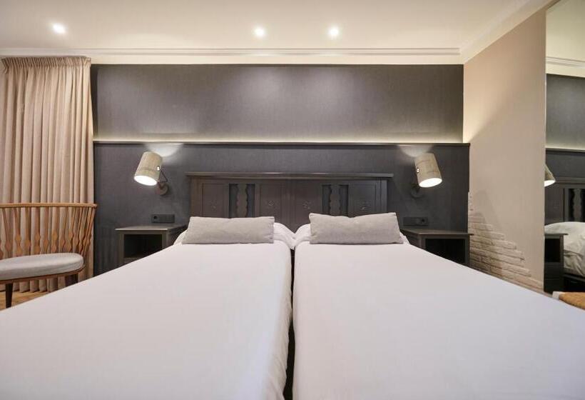 Номер Стандарт, Hostal Lola