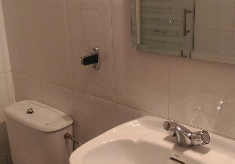 اتاق استاندارد, Hostal Palacios Fuencarral