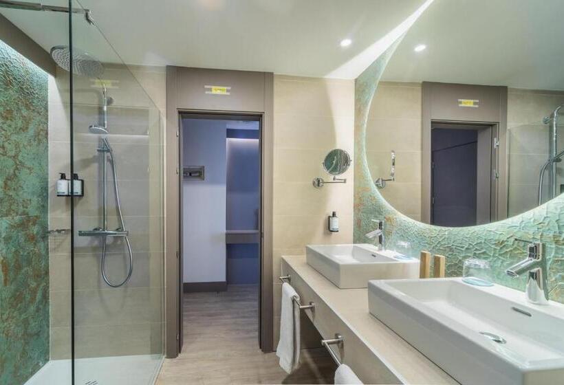 Трехместный Номер Superior, Occidental Puerto Banús