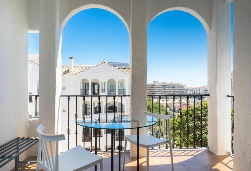 Трехместный Номер Deluxe, Occidental Puerto Banús