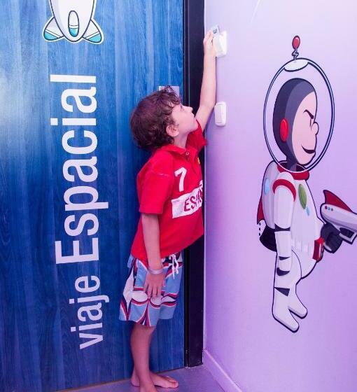 ファミリールーム, Estival Islantilla