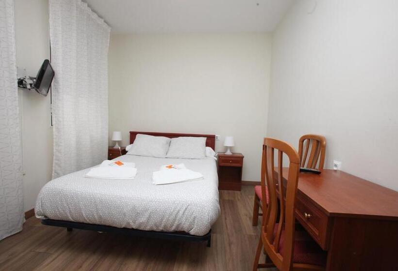 Номер Стандарт, Hostal Restaurante Central