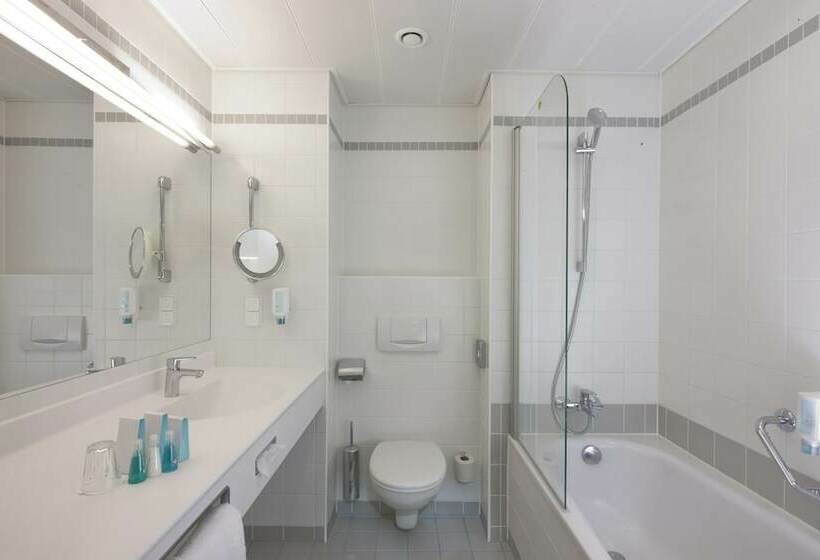 اتاق کلاسیک سه تخته, Austria Trend Hotel Europa Salzburg